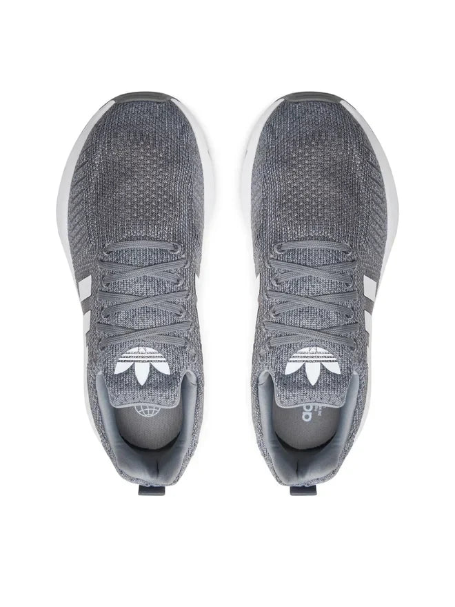 Adidas Swift Run