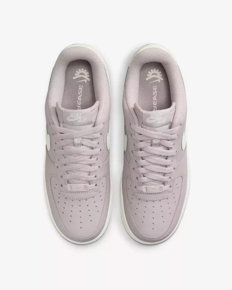Nike Air Force 1 '07